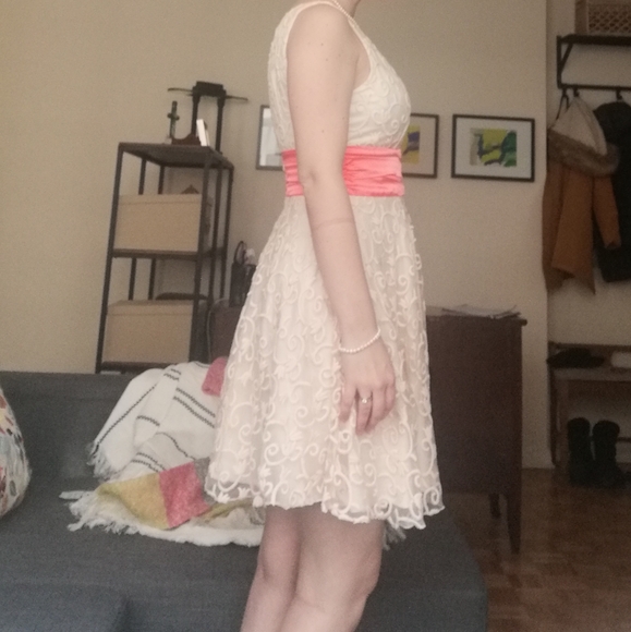 Cream and coral v-neck dress by Minuet - Picture 3 of 5